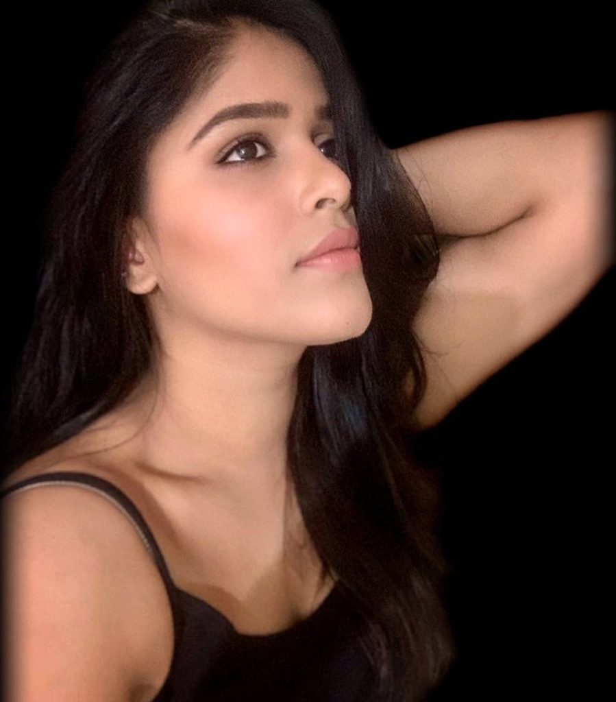 akshaya deodhar hot